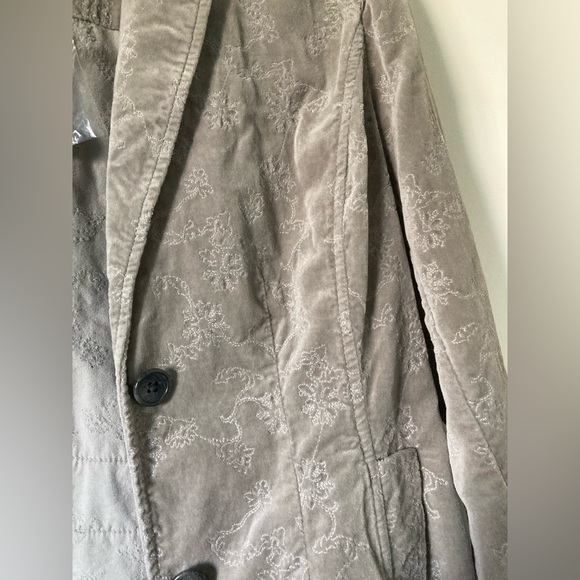 Eddie Bauer velvet jacket - Picture 2 of 6